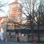 Am Roten Tor Apartment *