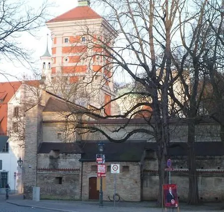 Am Roten Tor Apartment *